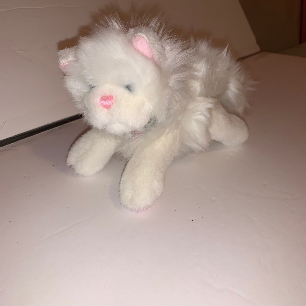 American Girl. Isabelle’s cat Tutu